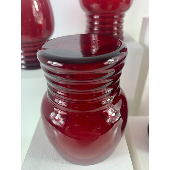 Vintage Ruby Red Imperial Shaeffer Ribbed Cocktail Glasses. - Picture 6 of 6